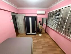 Blk 558 Jurong West Street 42 (Jurong West), HDB Executive #591311381